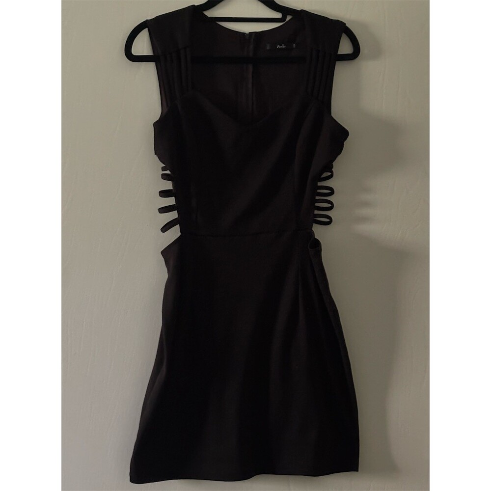 Papaya  Dress Womens Size S Black Sleeveless Bodycon Mini Cutout Side